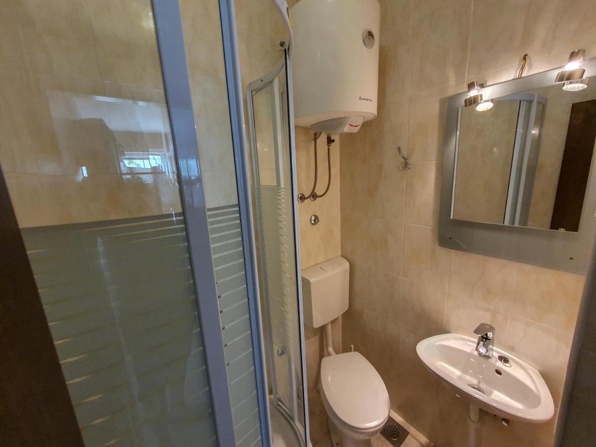 Makjanic Apartment Jelsa  Esterno foto