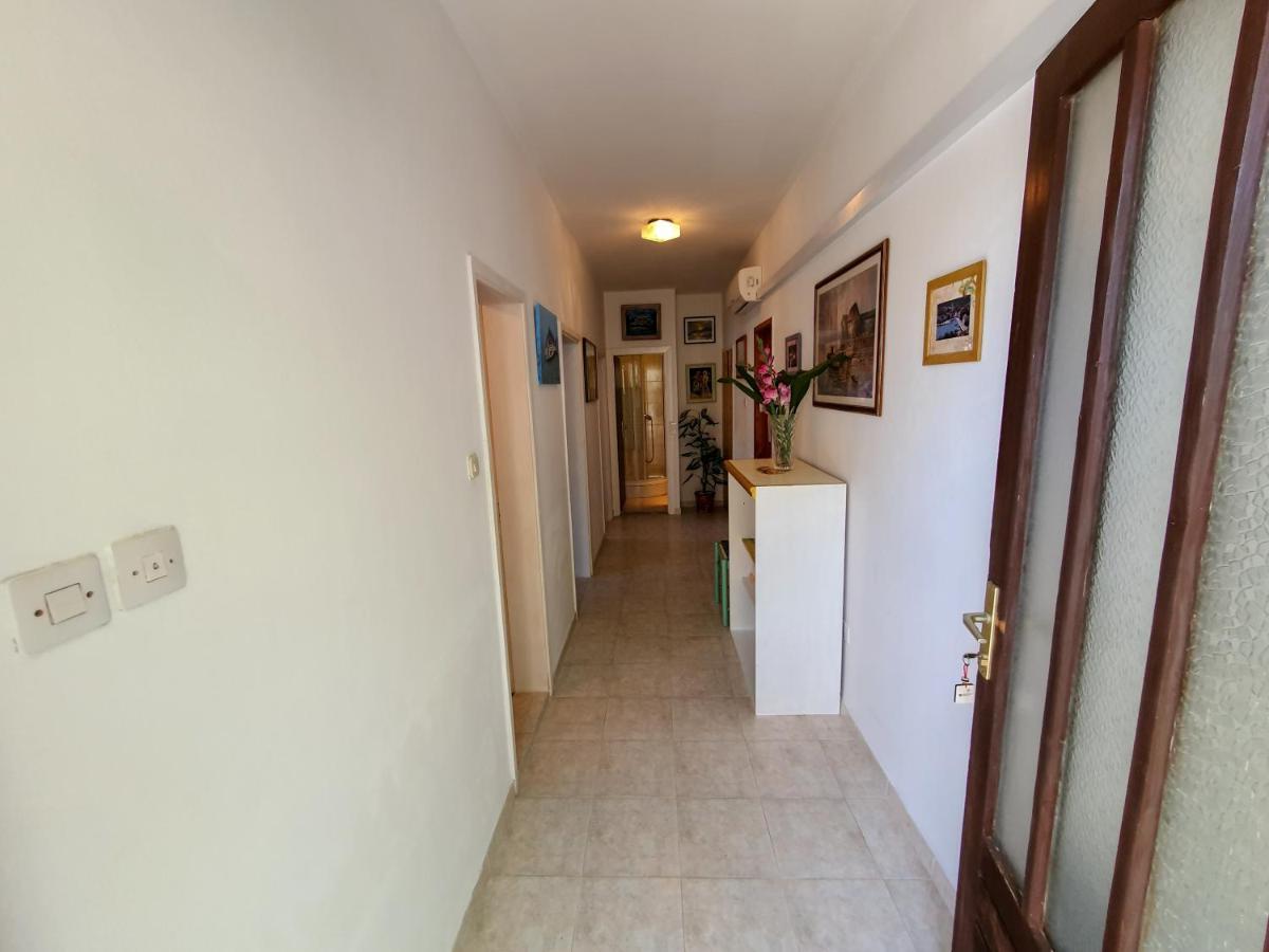 Makjanic Apartment Jelsa  Esterno foto