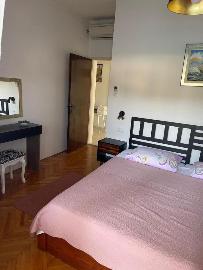 Makjanic Apartment Jelsa  Esterno foto